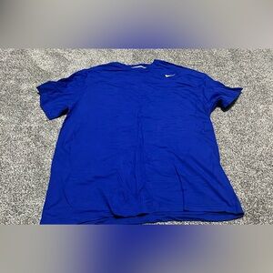 Nike Men's Blue T-Shirt